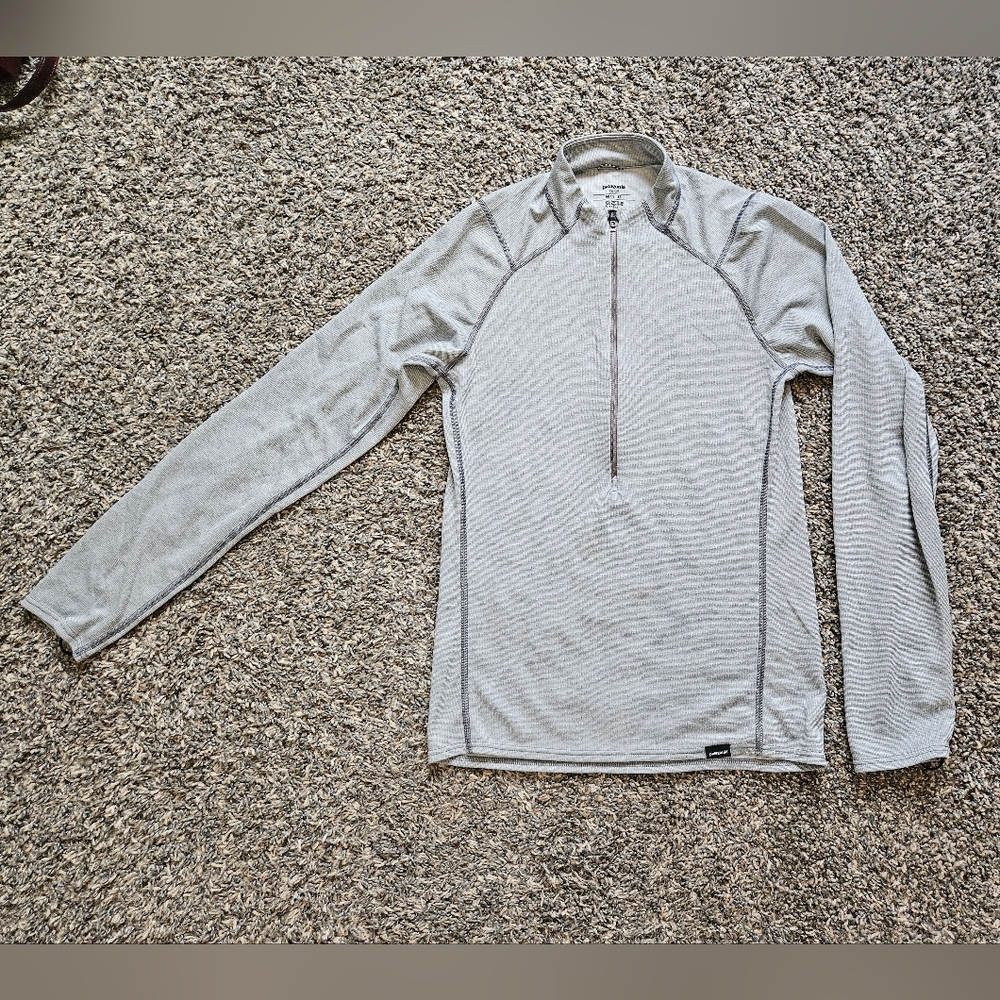 Men's Capilene® 2 Lightweight Zip-Neck with thumb holds